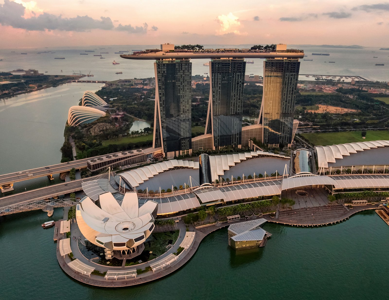 Marina Bay Sands Singapore skyline