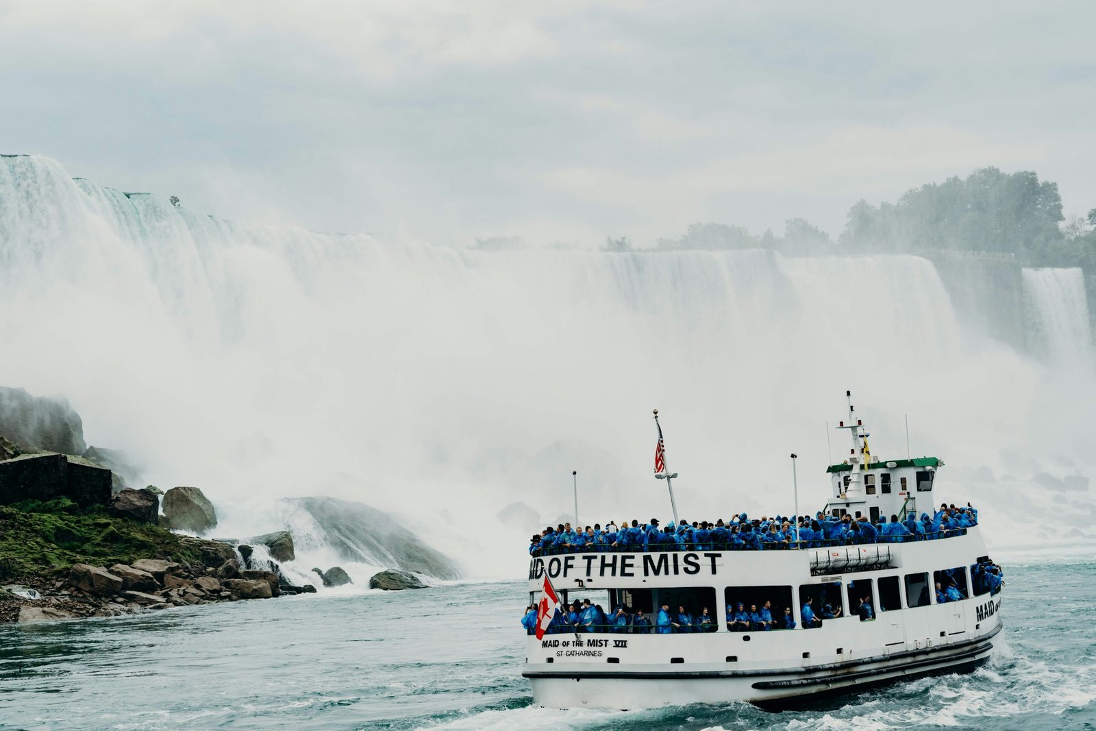 Niagara Falls boat experience