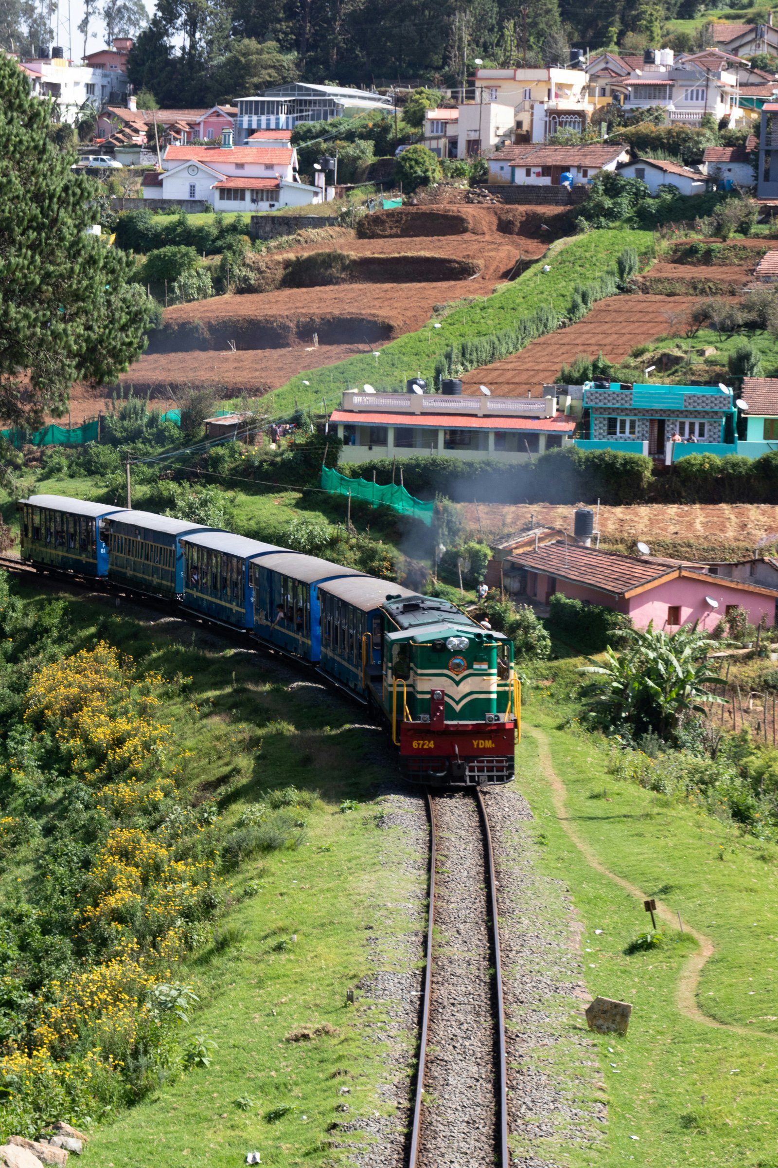 Udhagamandalam hill railway scene
